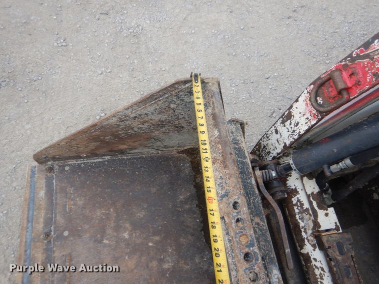 image for item DI0372 2015 Bobcat T450  tracked skid steer loader