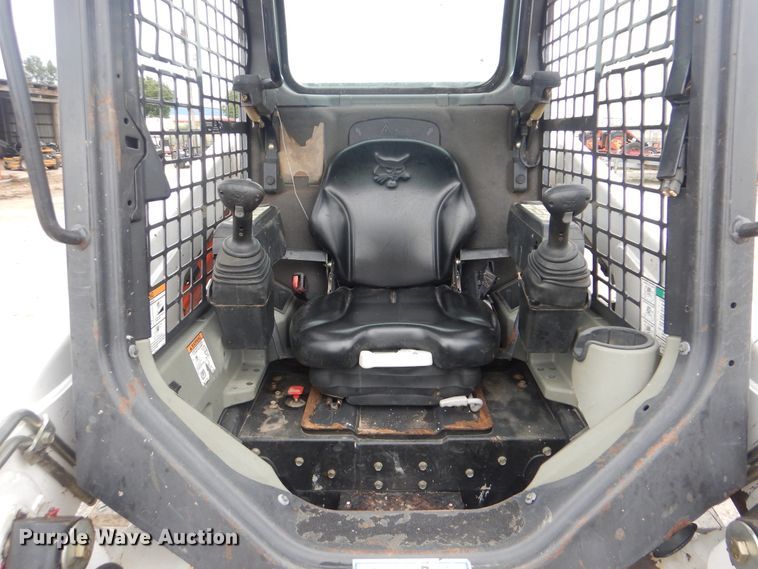 image for item DI0372 2015 Bobcat T450  tracked skid steer loader