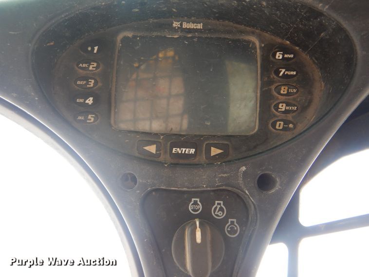 image for item DI0372 2015 Bobcat T450  tracked skid steer loader