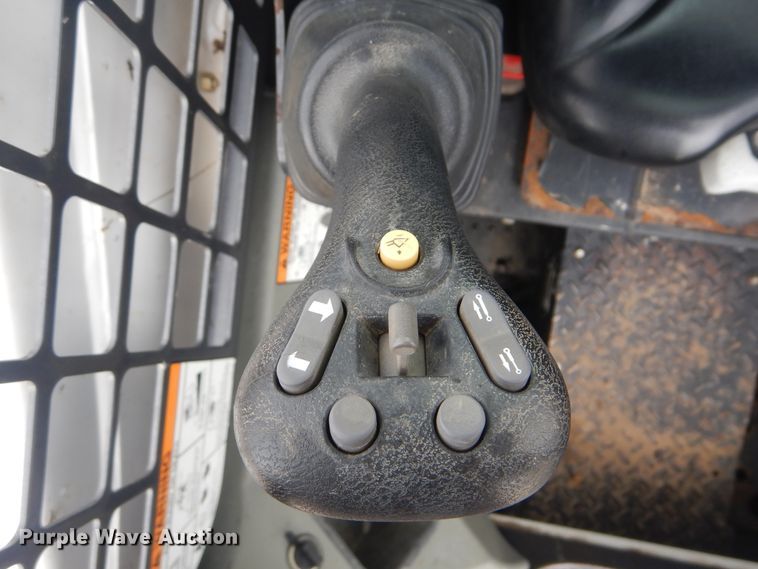 image for item DI0372 2015 Bobcat T450  tracked skid steer loader