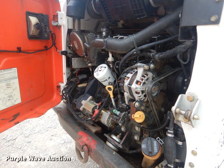 image for item DI0372 2015 Bobcat T450  tracked skid steer loader