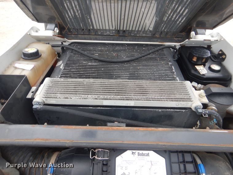 image for item DI0372 2015 Bobcat T450  tracked skid steer loader