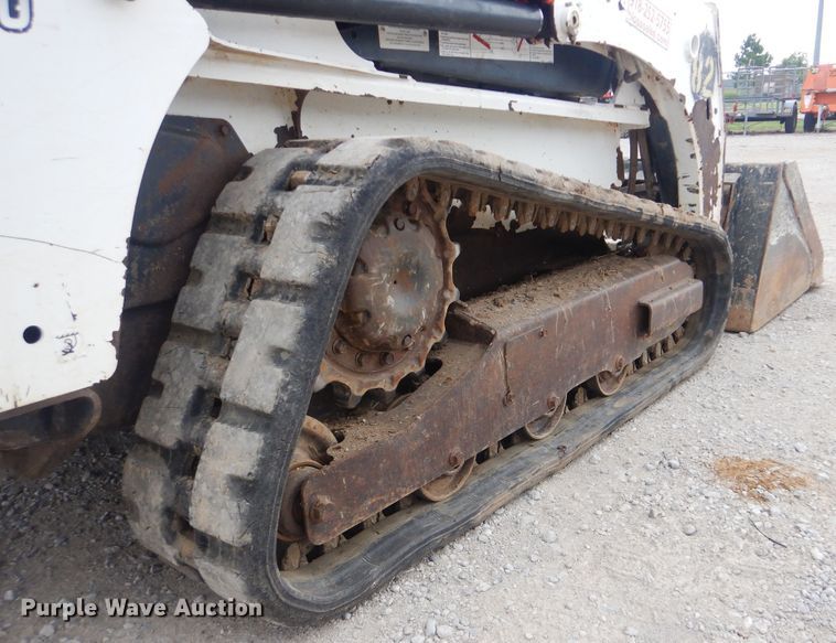 image for item DI0372 2015 Bobcat T450  tracked skid steer loader