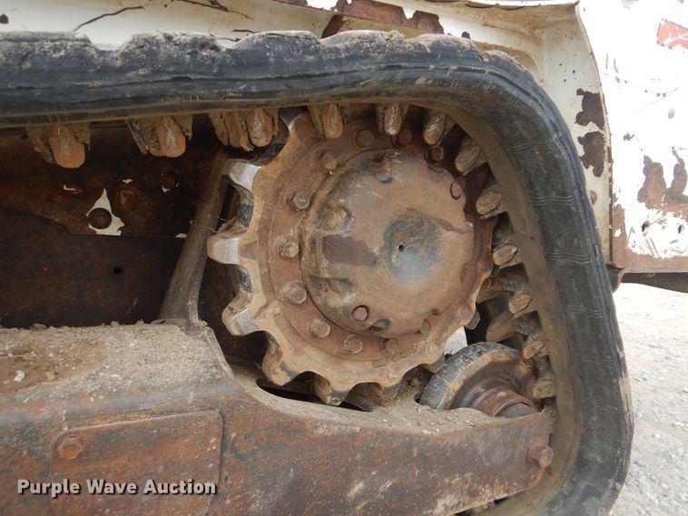 image for item DI0372 2015 Bobcat T450  tracked skid steer loader