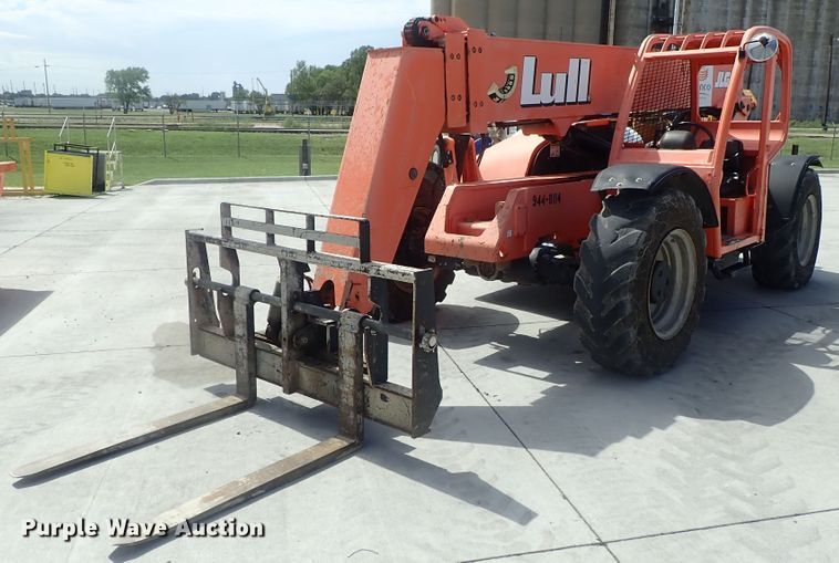 image for item DI4600 Lull 944E-42  telehandler