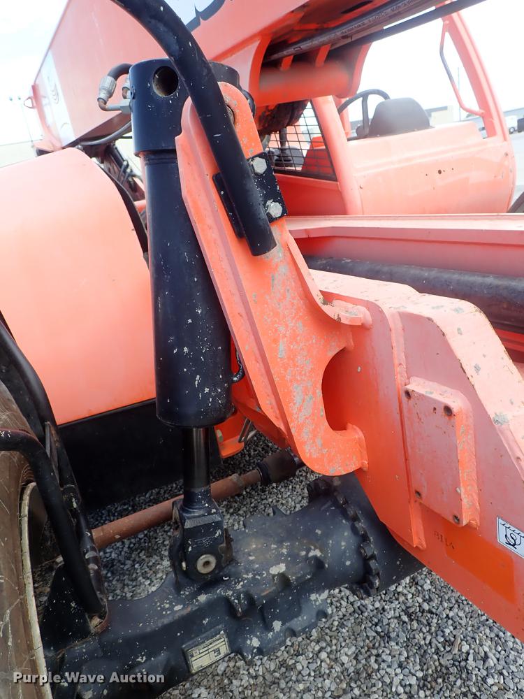 image for item DI4600 Lull 944E-42  telehandler