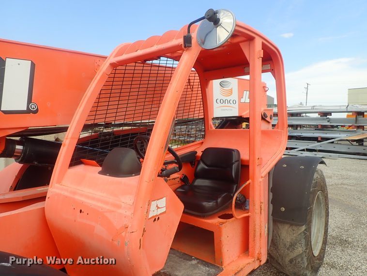 image for item DI4600 Lull 944E-42  telehandler