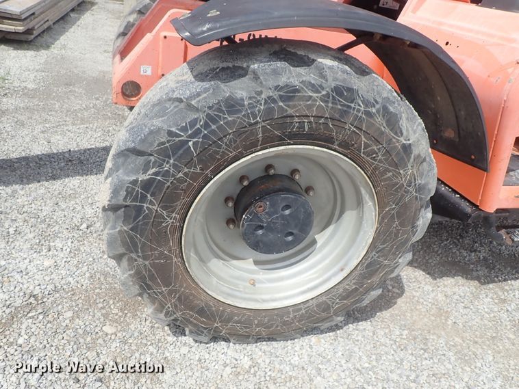 image for item DI4600 Lull 944E-42  telehandler