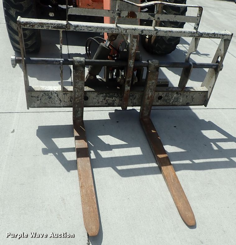 image for item DI4602 Lull 944E-42  telehandler