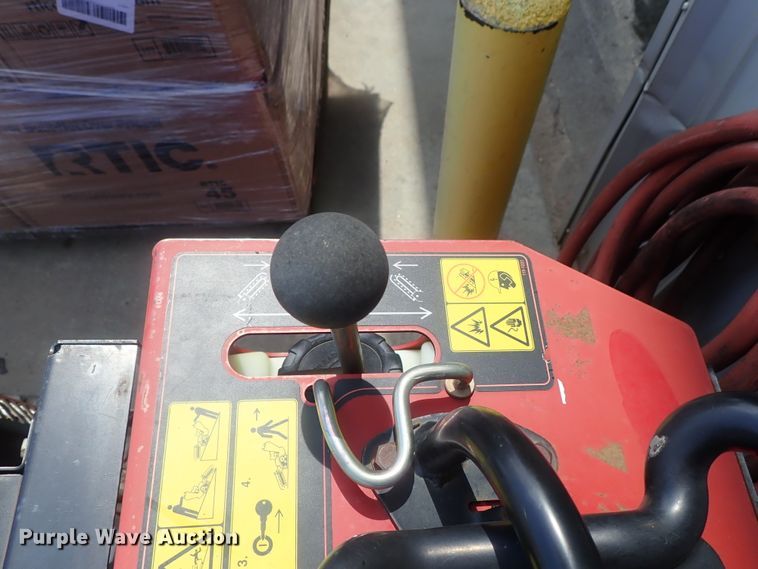 image for item DI4643 2008 Toro TRX-19  trencher