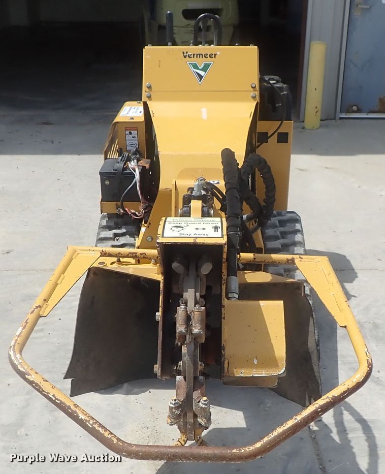 image for item DI4644 2015 Vermeer SC30TX stump grinder