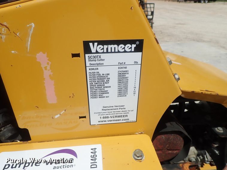 image for item DI4644 2015 Vermeer SC30TX stump grinder