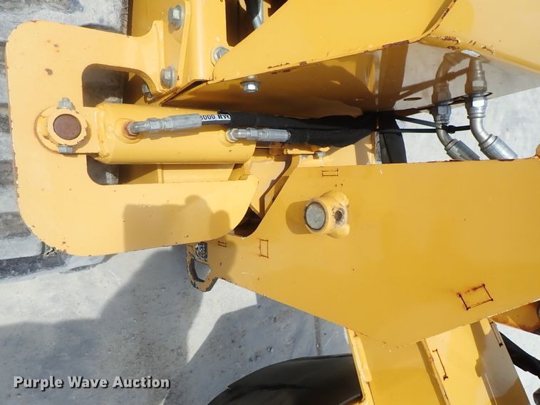 image for item DI4644 2015 Vermeer SC30TX stump grinder