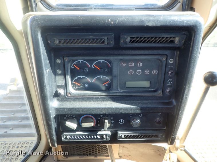 image for item DI4666 2005 Caterpillar D6R LGP  dozer