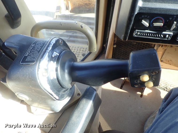 image for item DI4666 2005 Caterpillar D6R LGP  dozer