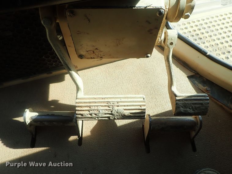 image for item DI4666 2005 Caterpillar D6R LGP  dozer