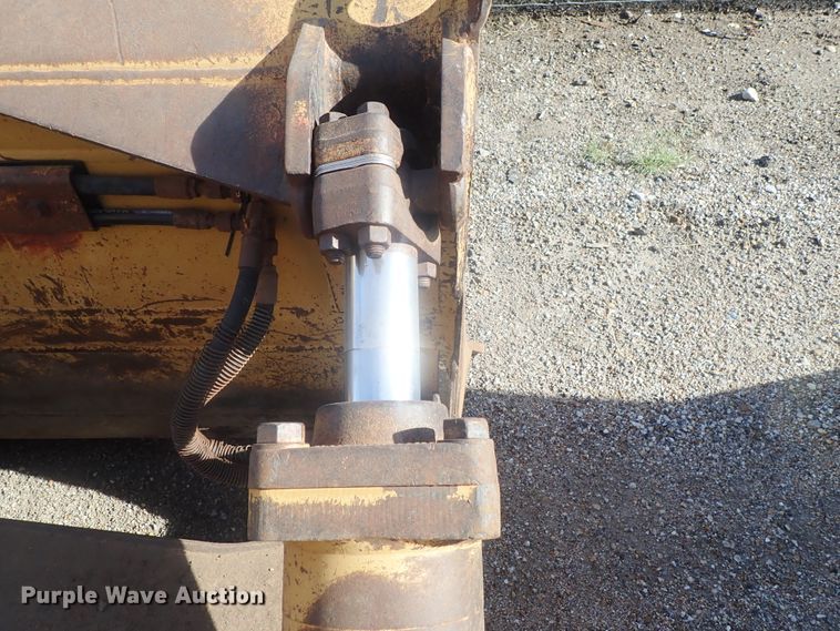 image for item DI4666 2005 Caterpillar D6R LGP  dozer