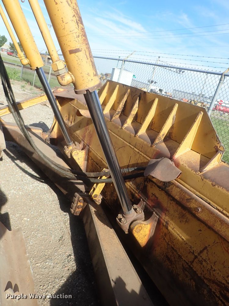 image for item DI4666 2005 Caterpillar D6R LGP  dozer