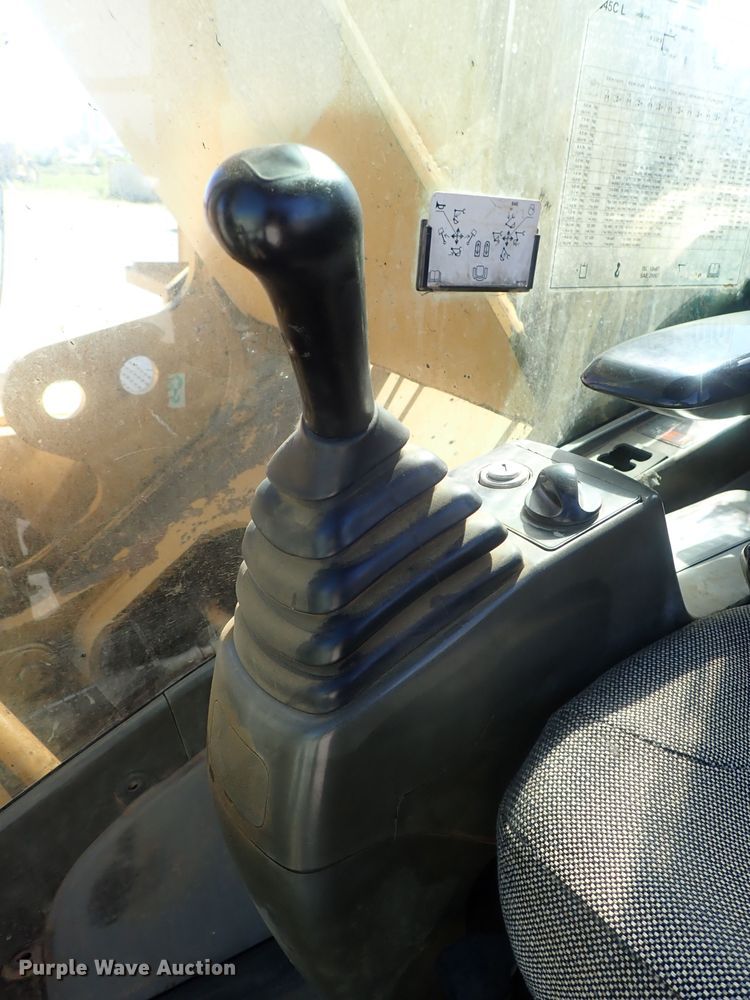 image for item DI4669 2006 Caterpillar 345C L  excavator