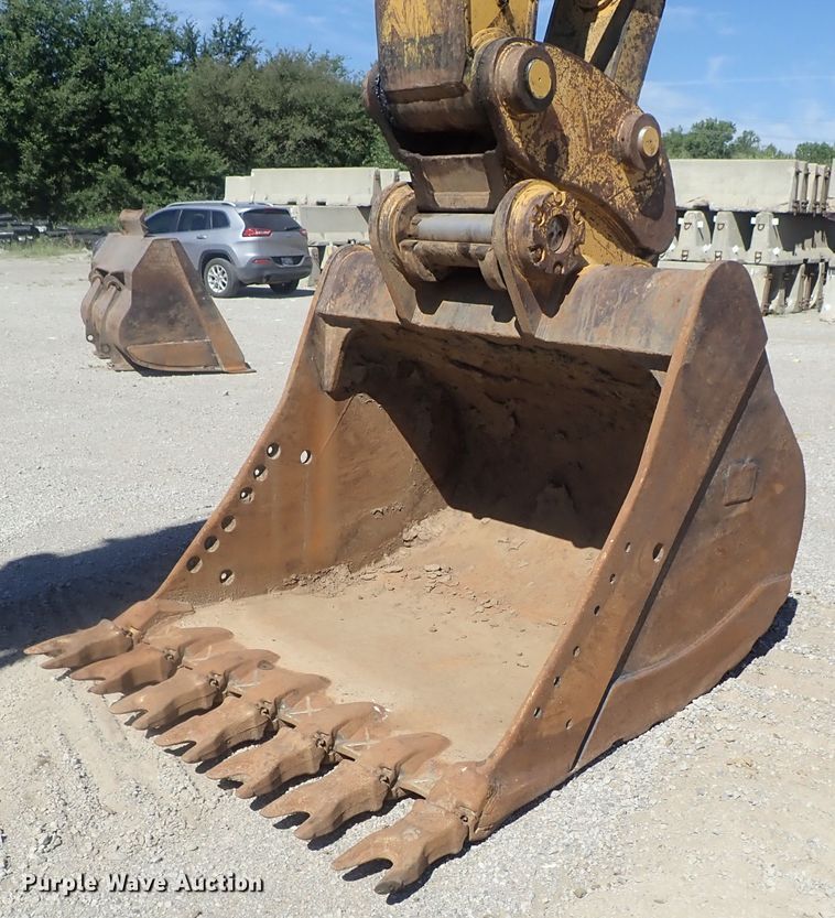 image for item DI4669 2006 Caterpillar 345C L  excavator