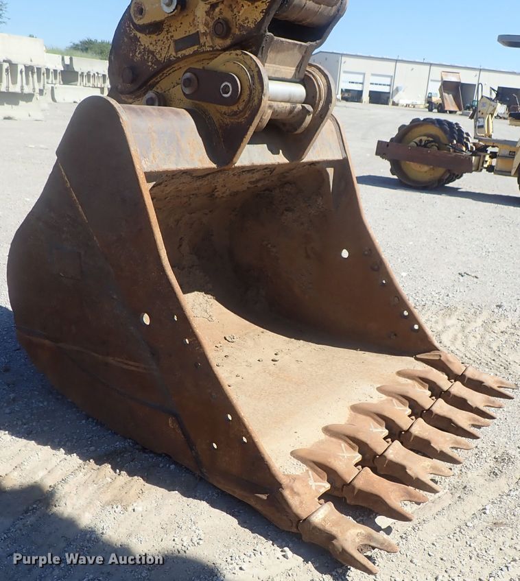 image for item DI4669 2006 Caterpillar 345C L  excavator