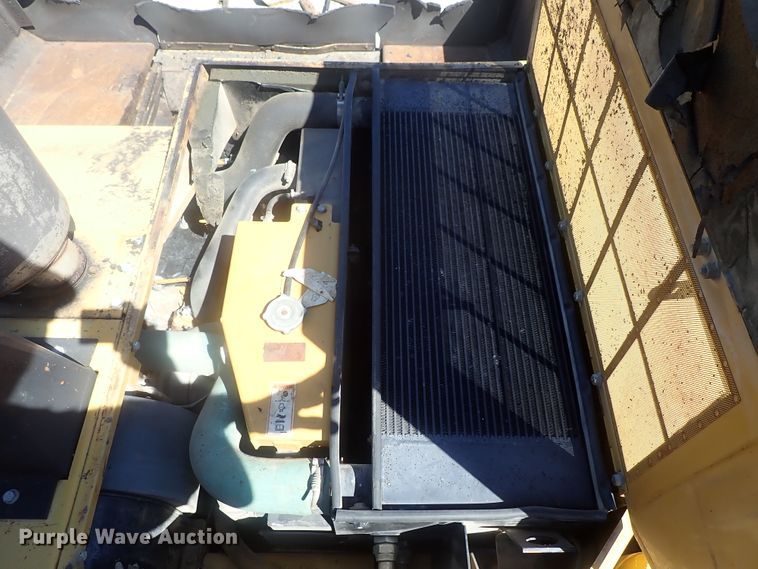 image for item DI4670 2011 Caterpillar AP1055D  paver