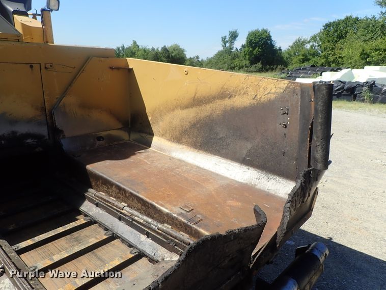 image for item DI4670 2011 Caterpillar AP1055D  paver