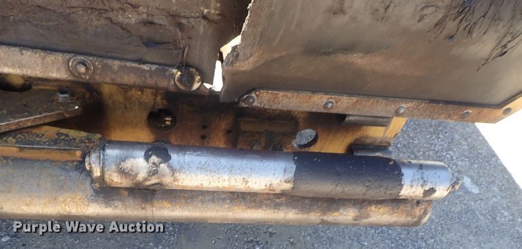 image for item DI4670 2011 Caterpillar AP1055D  paver