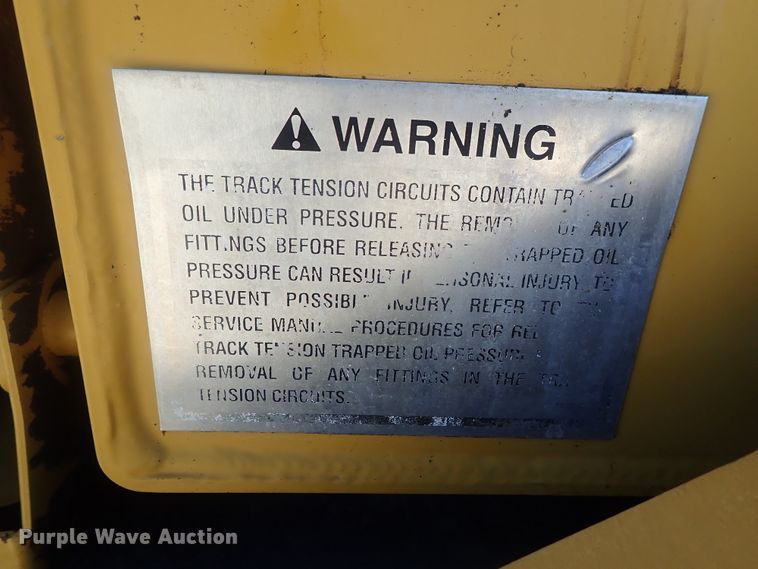 image for item DI4670 2011 Caterpillar AP1055D  paver