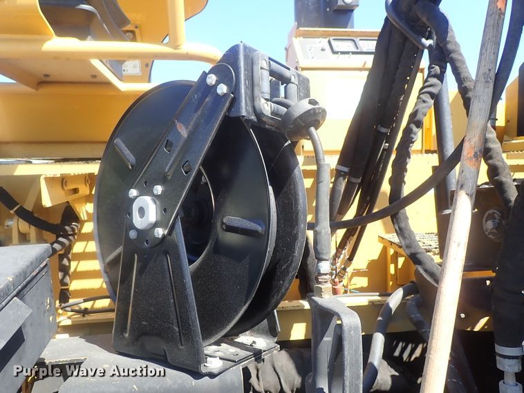 image for item DI4670 2011 Caterpillar AP1055D  paver