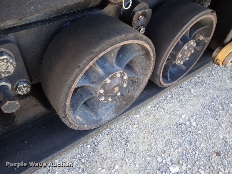 image for item DI4670 2011 Caterpillar AP1055D  paver