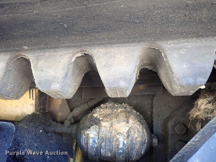 image for item DI4670 2011 Caterpillar AP1055D  paver