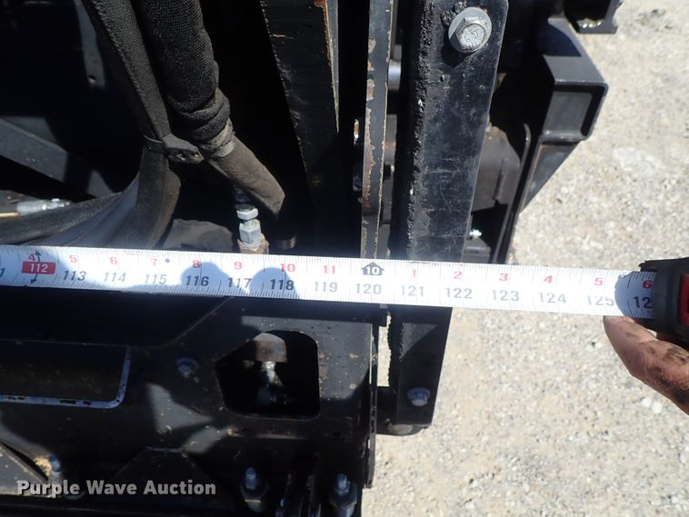 image for item DI4670 2011 Caterpillar AP1055D  paver