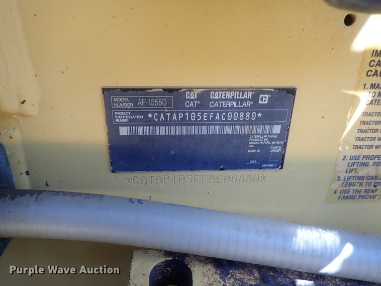 image for item DI4670 2011 Caterpillar AP1055D  paver