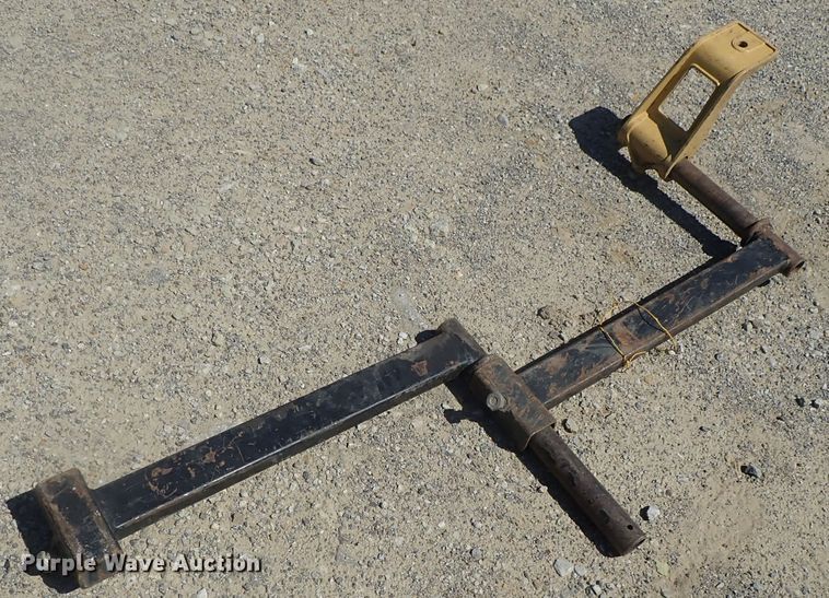 image for item DI4670 2011 Caterpillar AP1055D  paver