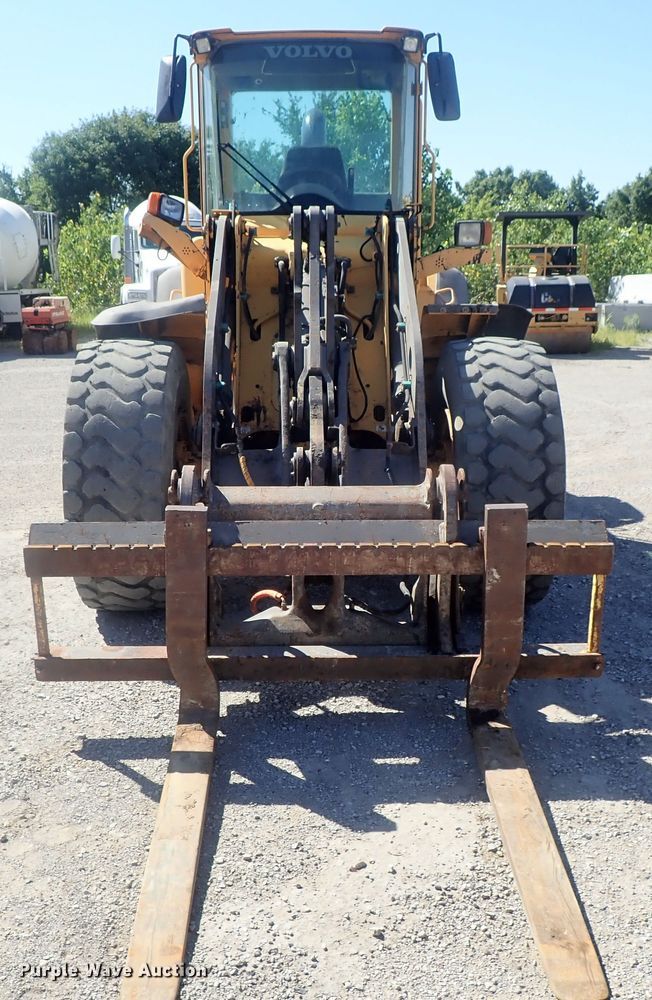 image for item DI4671 2005 Volvo L60E  wheel loader
