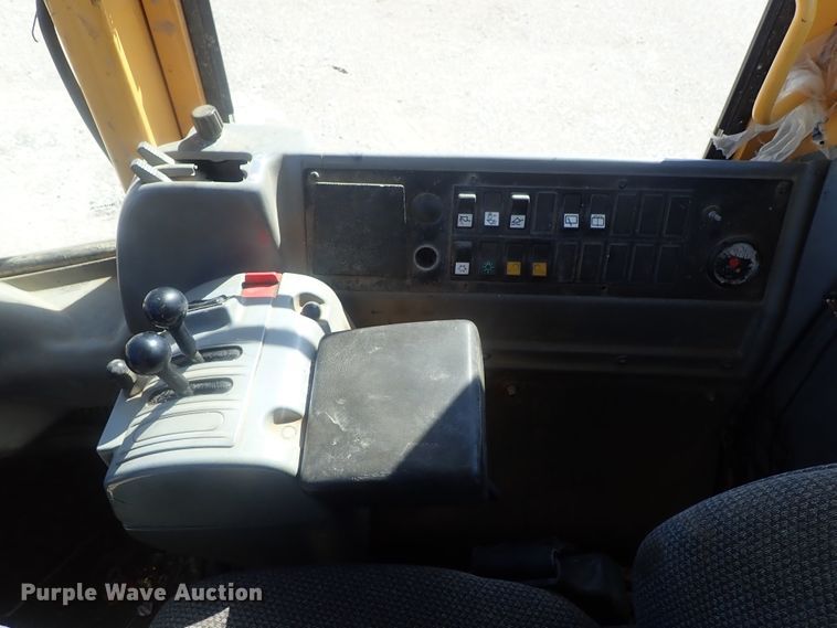 image for item DI4671 2005 Volvo L60E  wheel loader