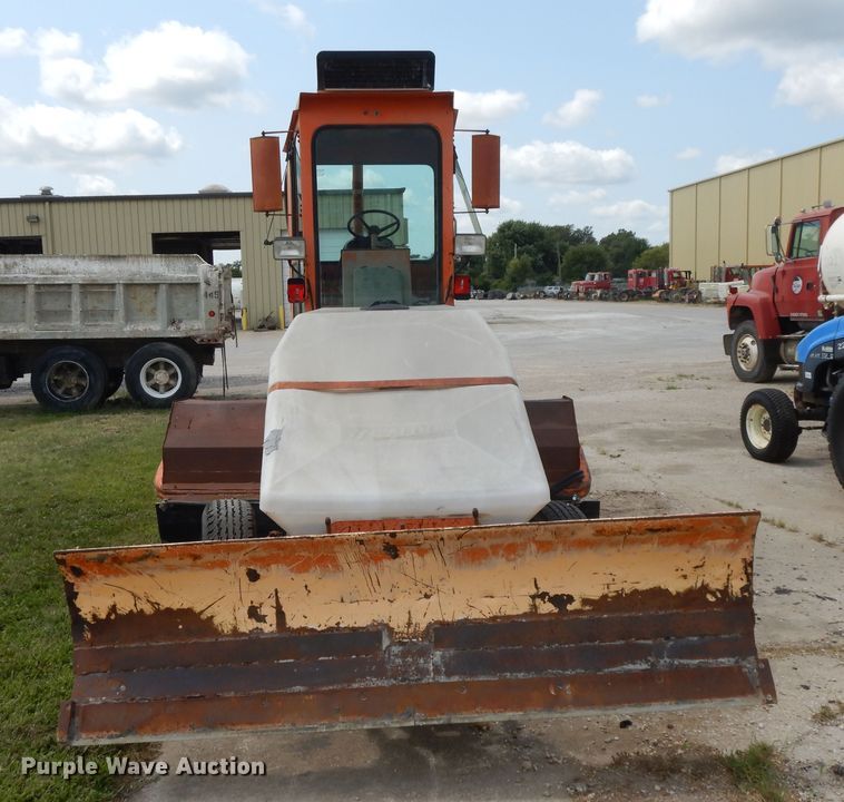 image for item DI7503 Waldon Sweepmaster 250  sweeper