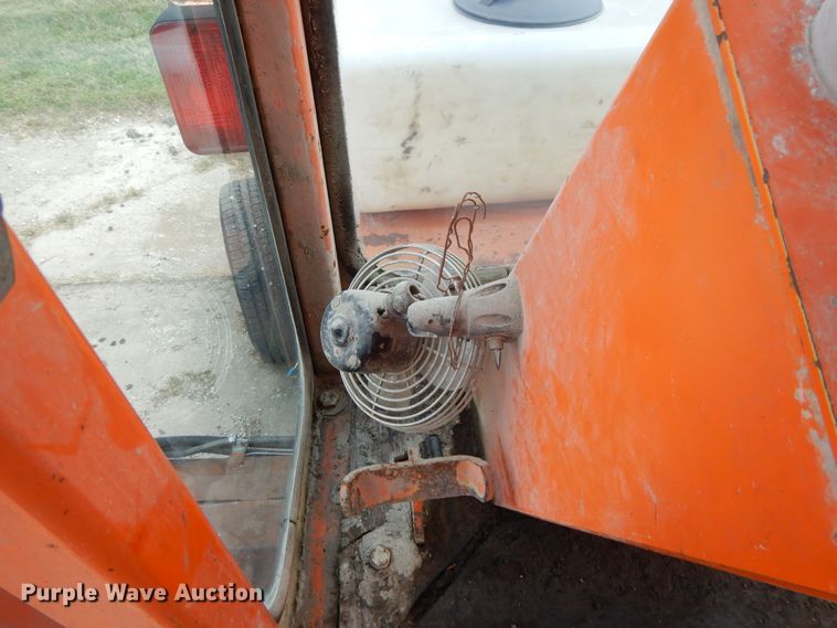 image for item DI7503 Waldon Sweepmaster 250  sweeper