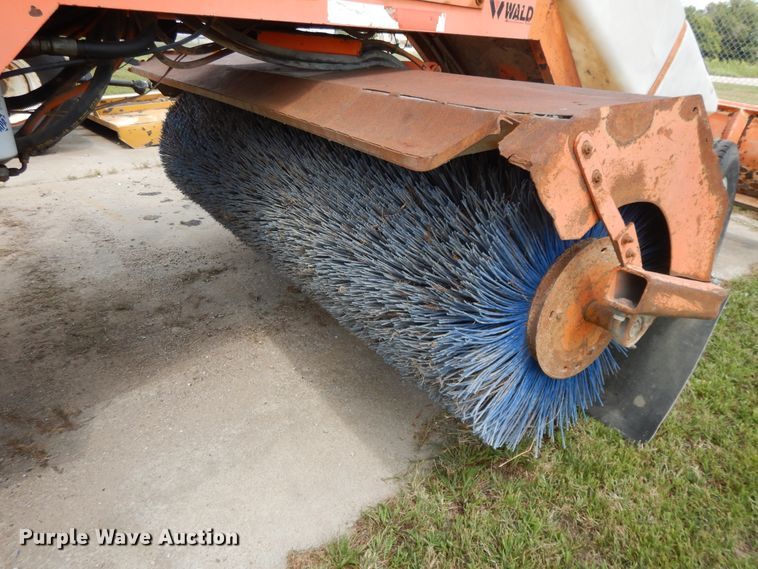 image for item DI7503 Waldon Sweepmaster 250  sweeper