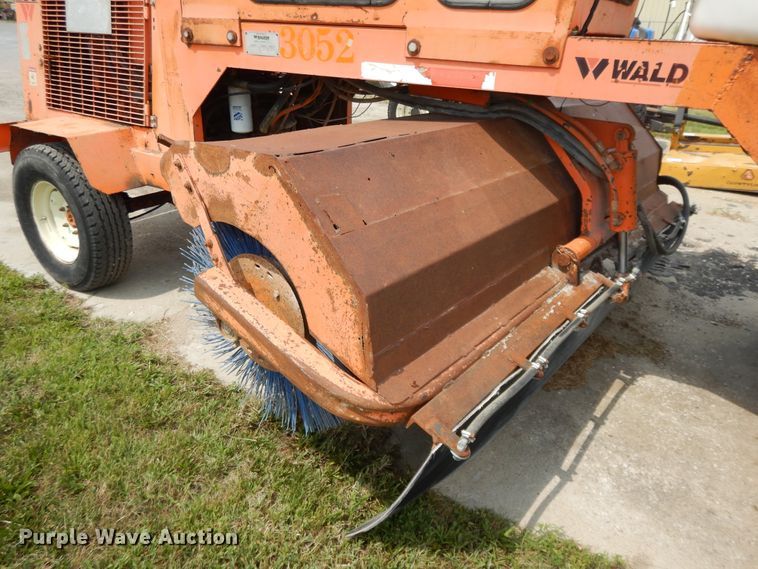 image for item DI7503 Waldon Sweepmaster 250  sweeper