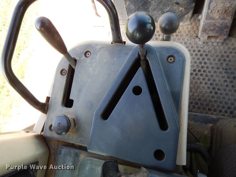 image for item DI7516 2001 Caterpillar 963C  track loader