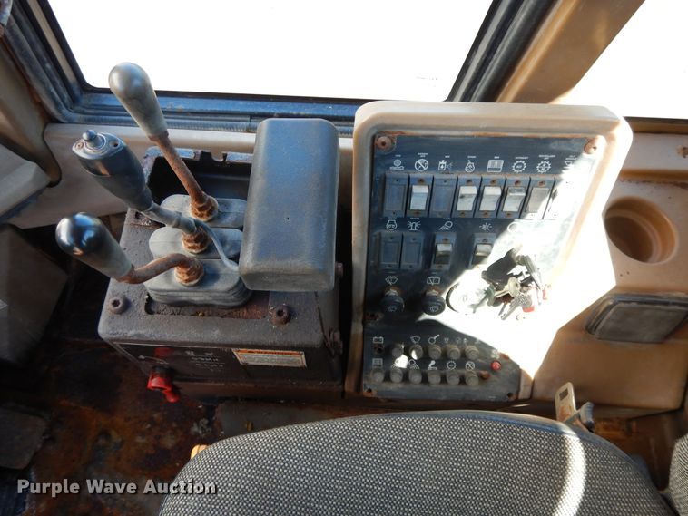 image for item DI7543 1996 Caterpillar IT28F  wheel loader