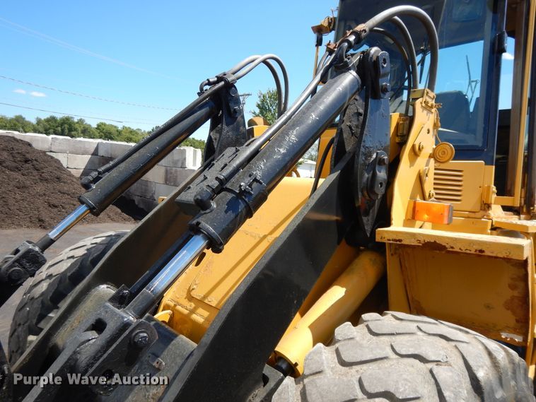 image for item DI7543 1996 Caterpillar IT28F  wheel loader