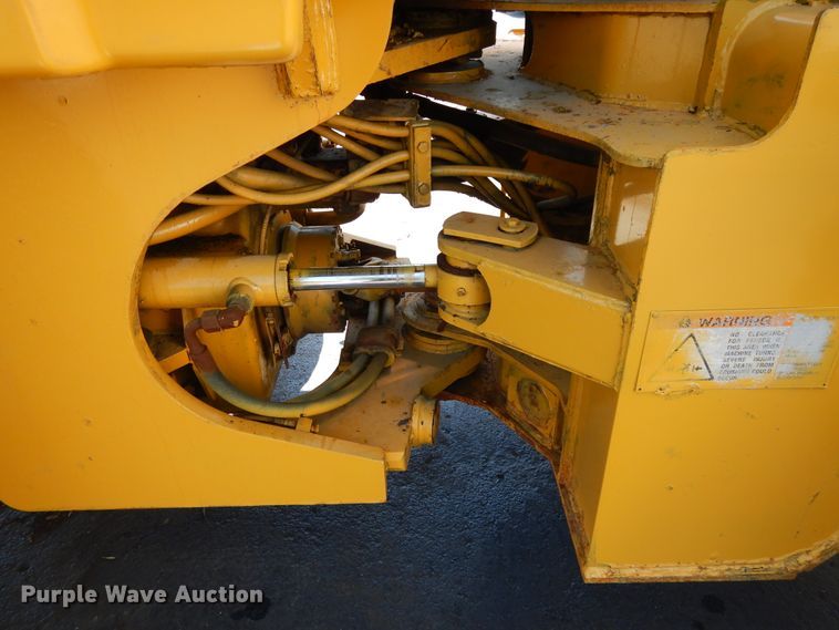 image for item DI7543 1996 Caterpillar IT28F  wheel loader