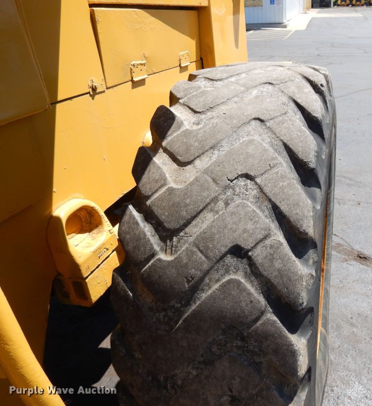 image for item DI7543 1996 Caterpillar IT28F  wheel loader