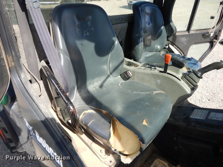 image for item DI7554 2006 Bobcat Toolcat 5600  utility vehicle