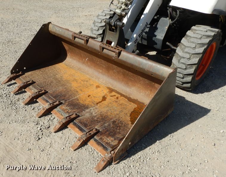 image for item DI7554 2006 Bobcat Toolcat 5600  utility vehicle