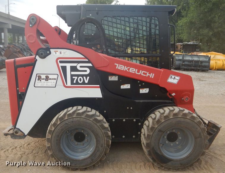 image for item DI8254 2013 Takeuchi TS70V  skid steer loader