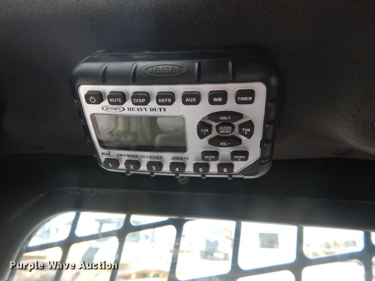 image for item DI8254 2013 Takeuchi TS70V  skid steer loader